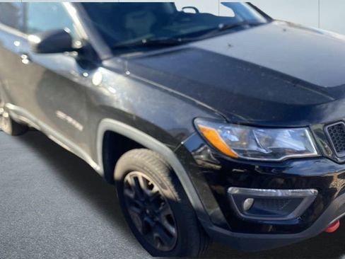 Used 2018 Jeep Compass Trailhawk w/ Cold Weather Group image 5