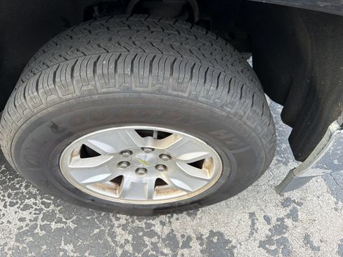 Used 2014 Chevrolet Silverado 1500 LT RWD image 2
