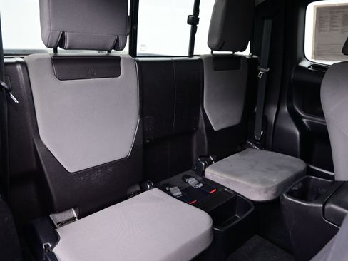 Used 2023 Toyota Tacoma SR w/ SR Convenience Package image 15