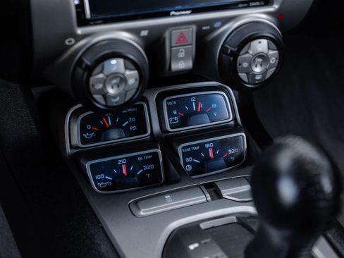 Used 2013 Chevrolet Camaro SS RWD image 29