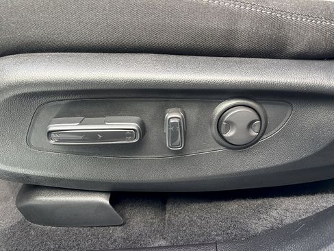 Certified 2025 Honda CR-V EX image 14