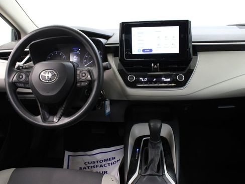 Used 2023 Toyota Corolla LE FWD image 9