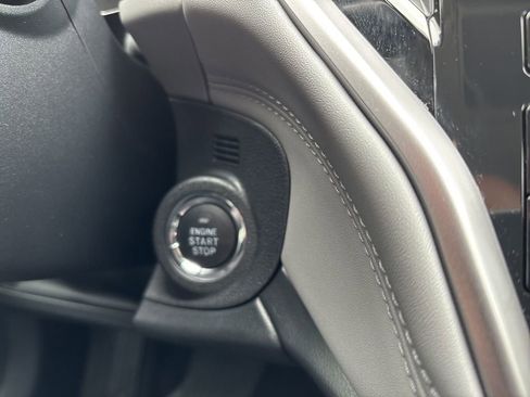 Used 2025 Subaru Outback Limited image 15