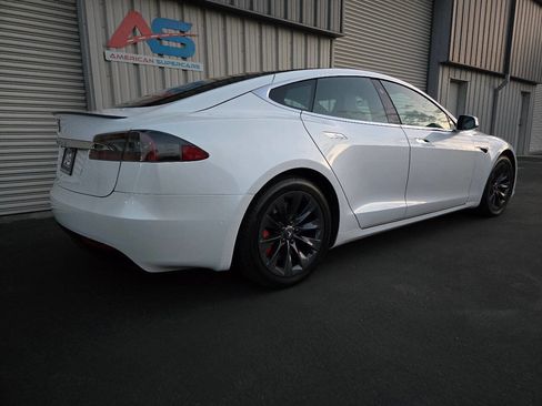 Used 2020 Tesla Model S Performance image 7