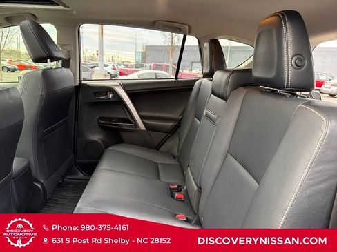 Used 2017 Toyota RAV4 Limited image 32