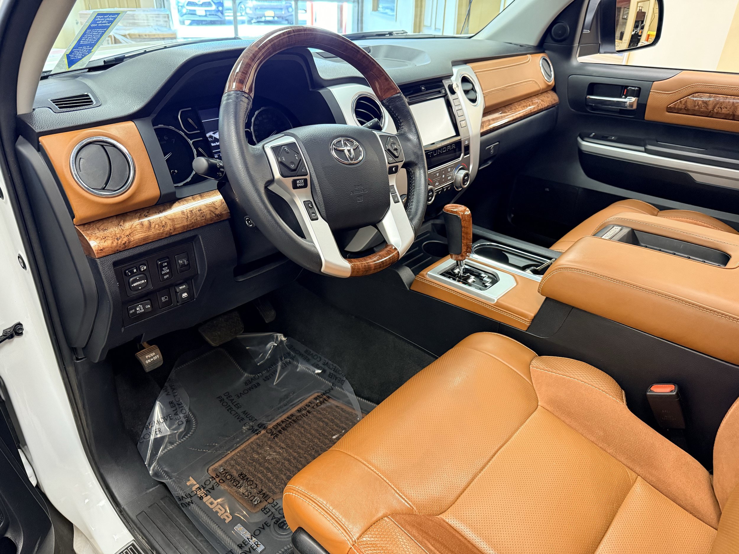 Used 2019 Toyota Tundra 1794 Edition AWD/4WD image 9