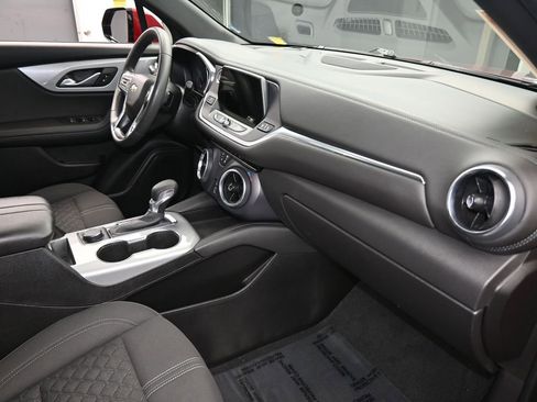 Used 2022 Chevrolet Blazer LT image 31