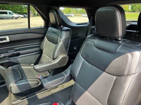 Used 2024 Ford Explorer ST w/ Equipment Group 401A AWD/4WD image 24