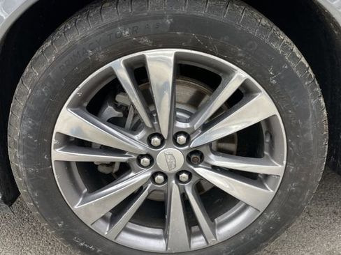 Used 2020 Cadillac XT6 Premium Luxury image 9