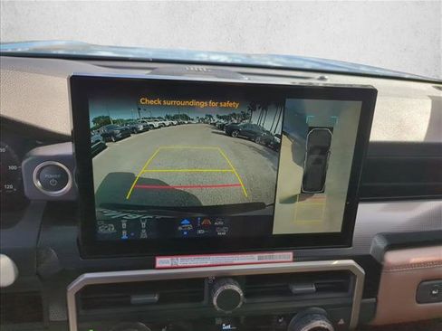 New 2025 Toyota 4Runner Limited image 21