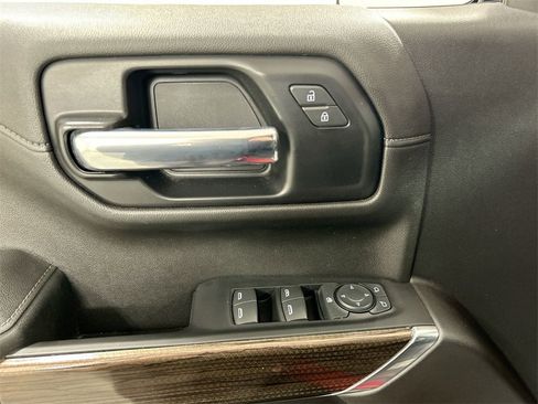 Used 2021 Chevrolet Silverado 1500 RST image 11