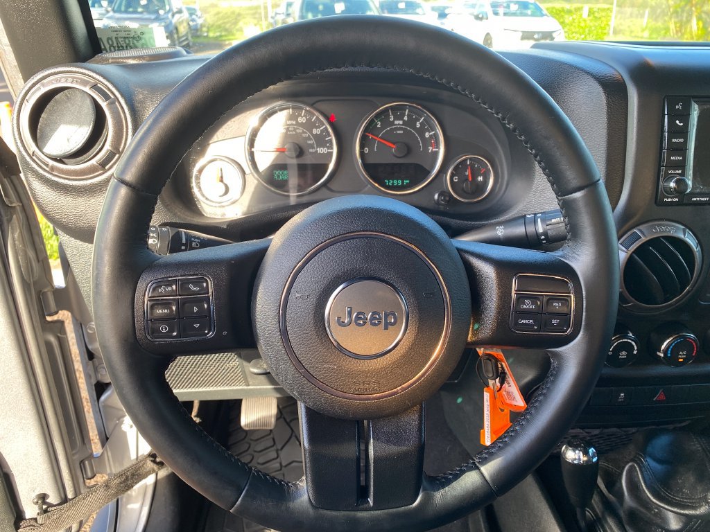 Used 2018 Jeep Wrangler Sport AWD/4WD image 32