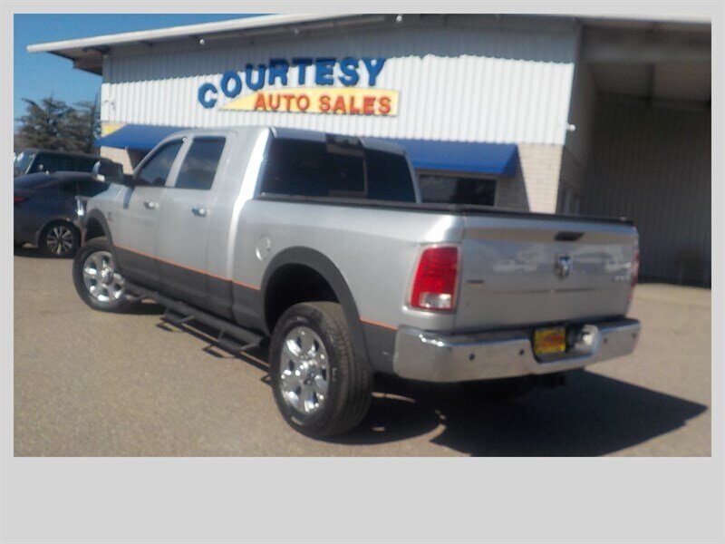 Used 2014 RAM 3500 Laramie AWD/4WD image 5