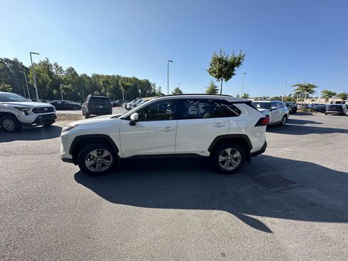 Used 2025 Toyota RAV4 XLE w/ Convenience Package AWD/4WD image 9