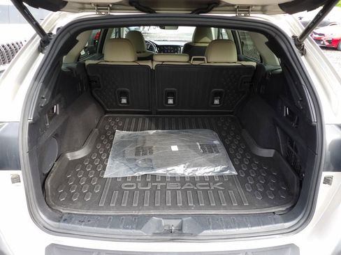Used 2020 Subaru Outback Limited w/ Popular Package #2 AWD/4WD image 24