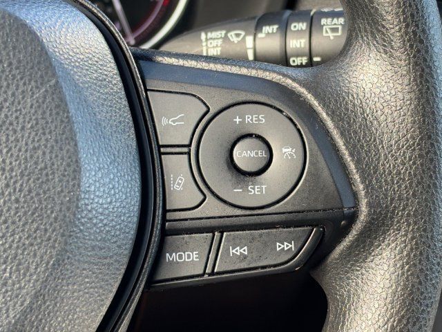 Used 2024 Toyota RAV4 XLE w/ Convenience Package FWD image 23