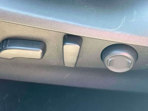 Certified 2023 Subaru Forester Limited image 14