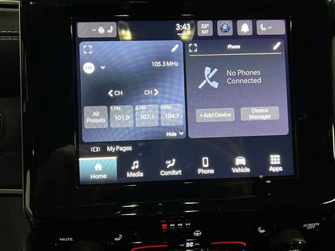 Used 2023 Jeep Grand Cherokee Altitude image 15