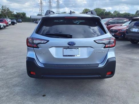New 2025 Subaru Outback Premium image 6