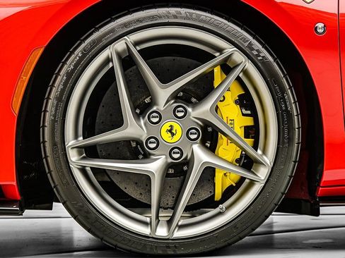 Certified 2021 Ferrari F8 Tributo Base image 35