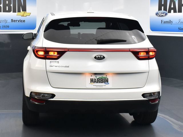 Used 2022 Kia Sportage LX FWD image 4