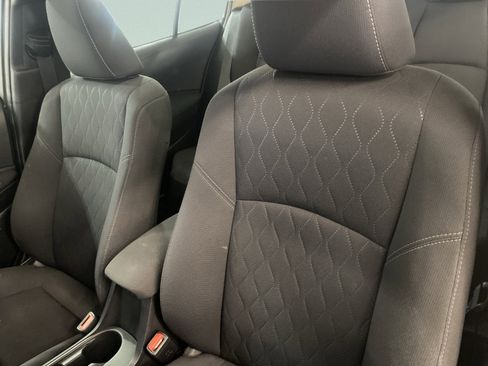 Used 2025 Toyota Corolla LE image 11