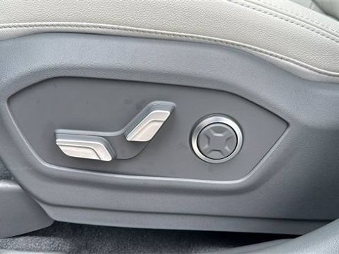 Used 2024 Hyundai Santa Fe Limited FWD image 13