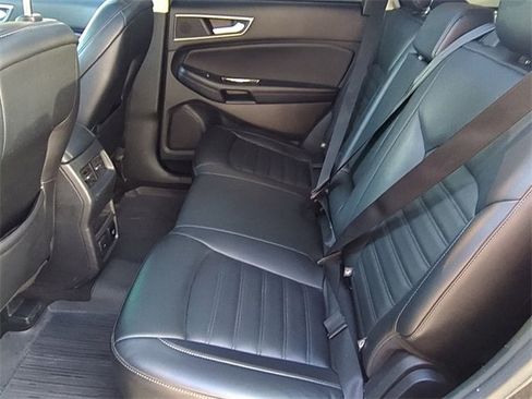 Used 2020 Ford Edge SEL w/ Convenience Package image 17