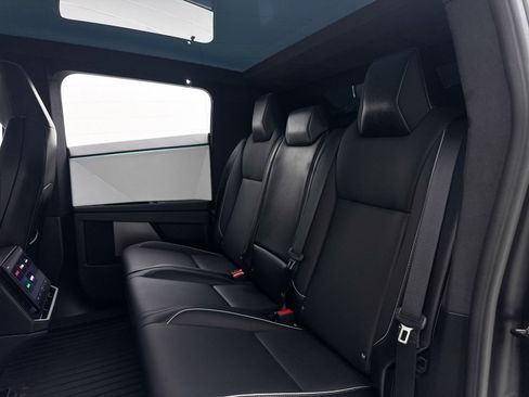 Used 2024 Tesla Cybertruck AWD Crew Cab image 35