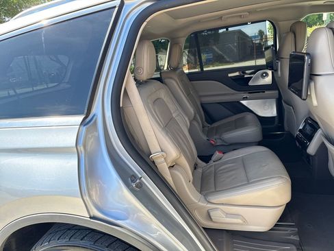 Used 2020 Lincoln Aviator Reserve w/ Equipment Group 202A AWD/4WD image 28
