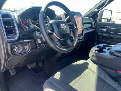 Used 2026 RAM 2500 Big Horn AWD/4WD image 33