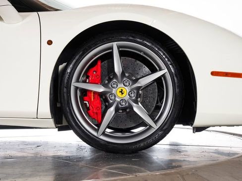 Certified 2018 Ferrari 488 Spider image 20