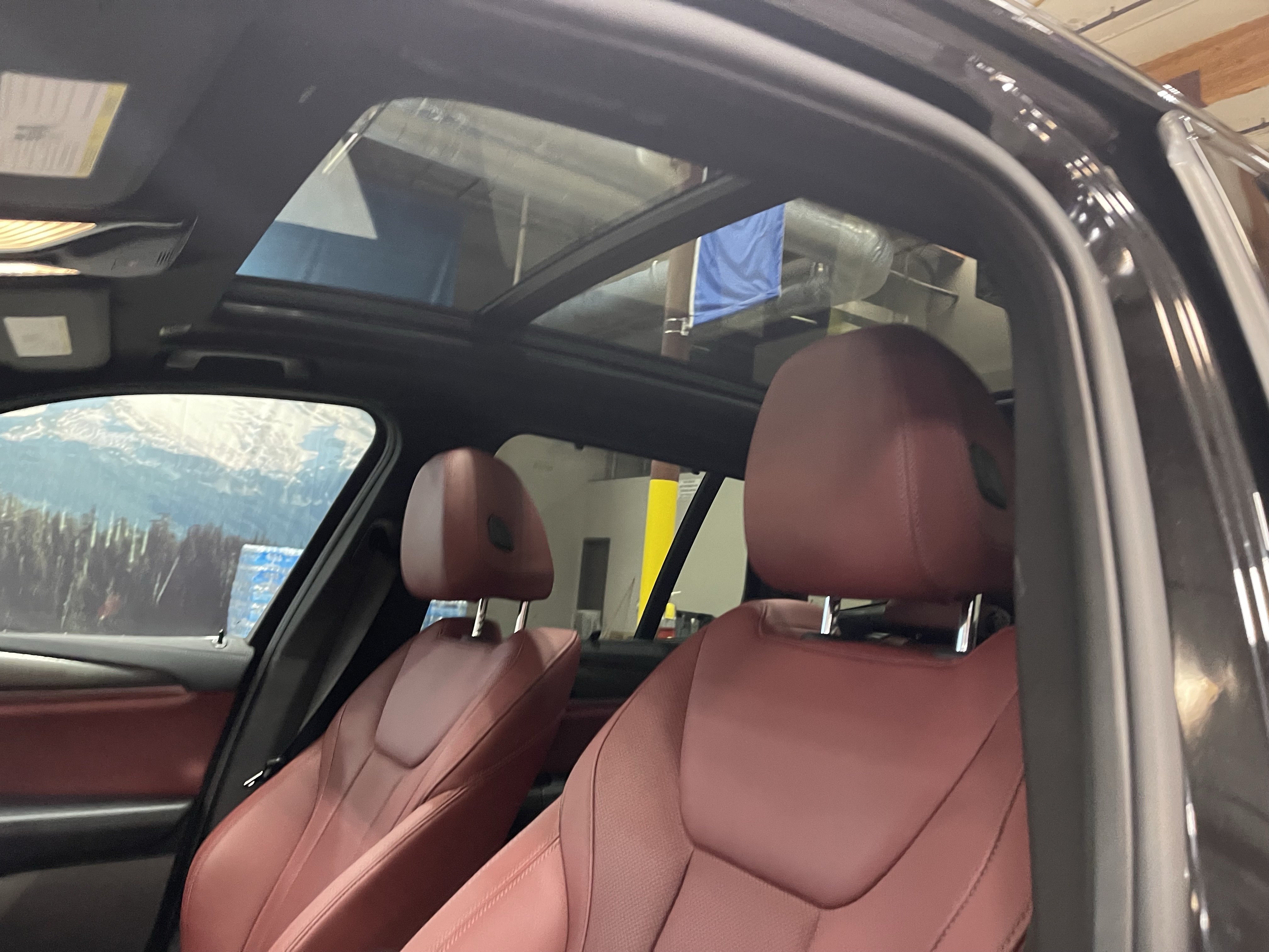Used 2024 BMW X3 M40i AWD/4WD image 21