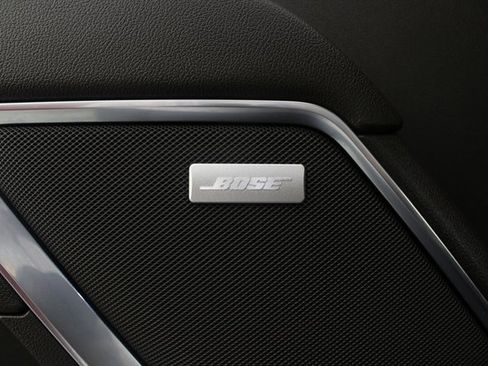 Used 2024 GMC Sierra 1500 SLT w/ SLT Premium Plus Package image 17