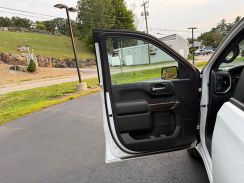 Used 2020 Chevrolet Silverado 1500 LT w/ All-Star Edition AWD/4WD image 23
