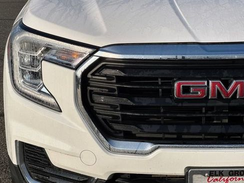Used 2022 GMC Terrain SLE image 45