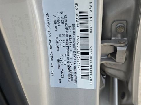 Used 2025 MAZDA MAZDA3 s image 28