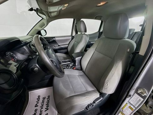 Used 2017 Toyota Tacoma SR AWD/4WD image 22