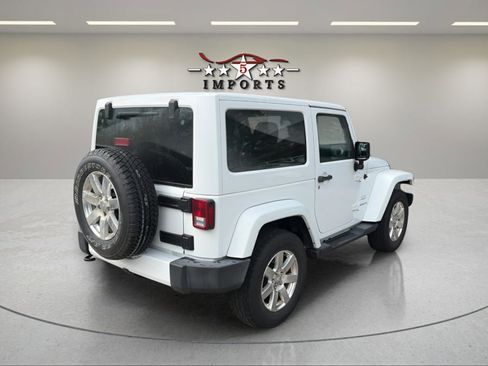 Used 2016 Jeep Wrangler Sahara w/ Dual Top Group AWD/4WD image 5