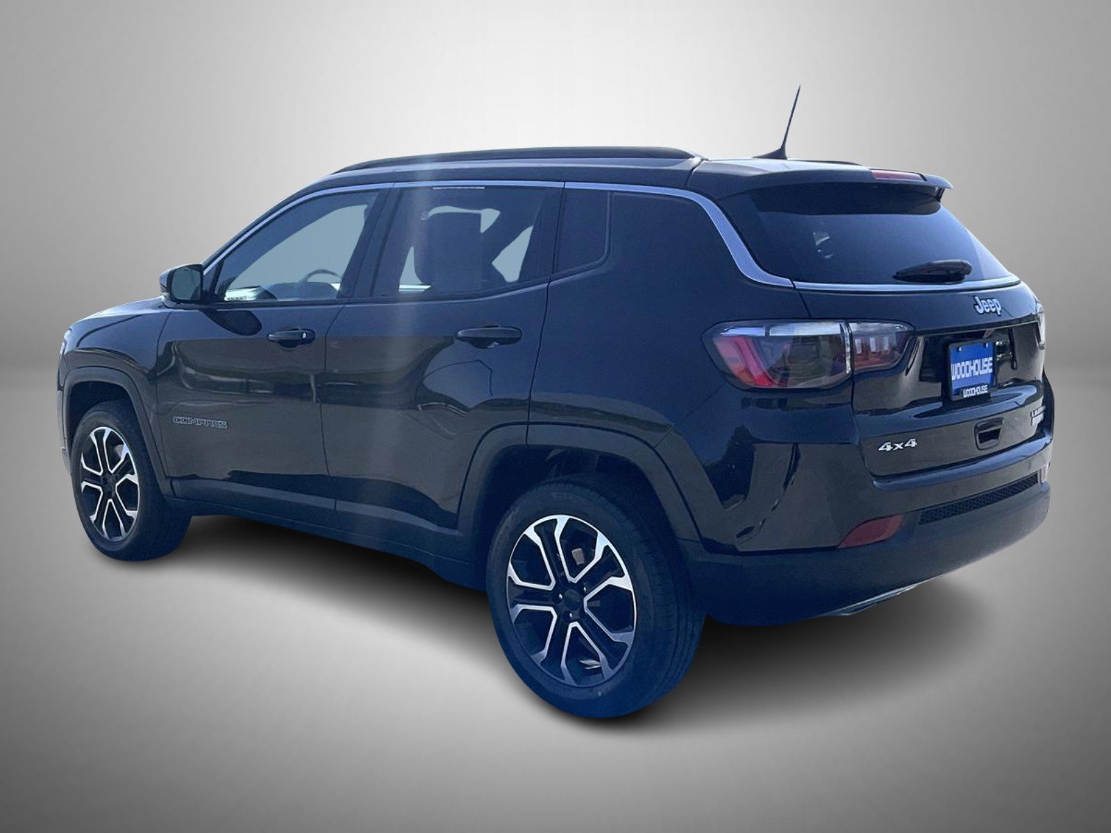 Used 2023 Jeep Compass Limited w/ Sun and Sound Group AWD/4WD image 7