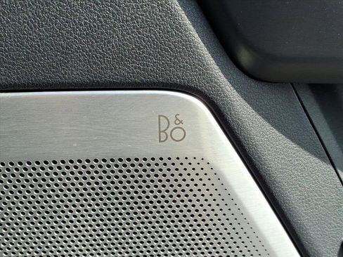 Certified 2024 Ford F150 Lariat w/ Equipment Group 502A High image 6