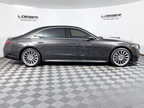 Certified 2022 Mercedes-Benz S 500 4MATIC w/ AMG Line Package image 6