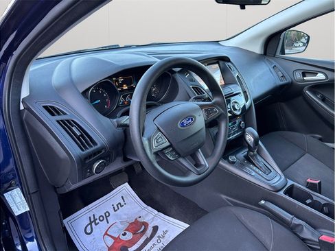 Used 2017 Ford Focus SEL image 6