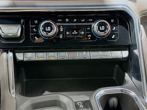 Used 2025 GMC Sierra 2500 Denali w/ Denali Reserve Package image 16