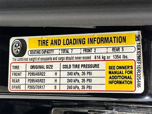 Used 2013 GMC Yukon XL Denali image 35