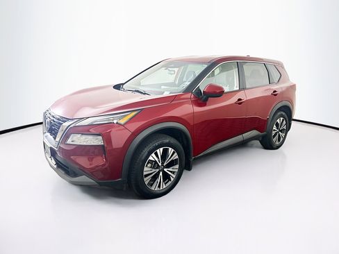 Used 2023 Nissan Rogue SV image 3