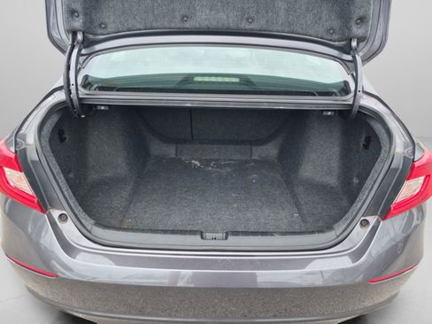 Used 2018 Honda Accord Sport image 29