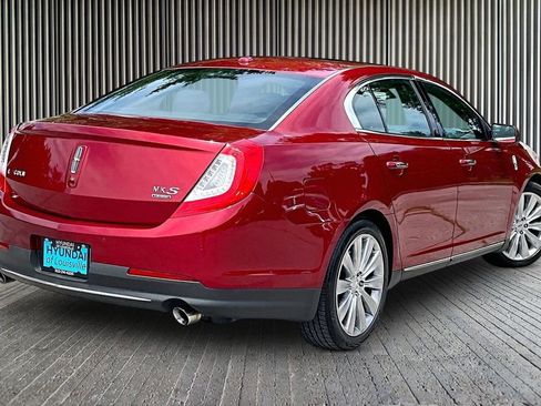Used 2013 Lincoln MKS AWD image 14