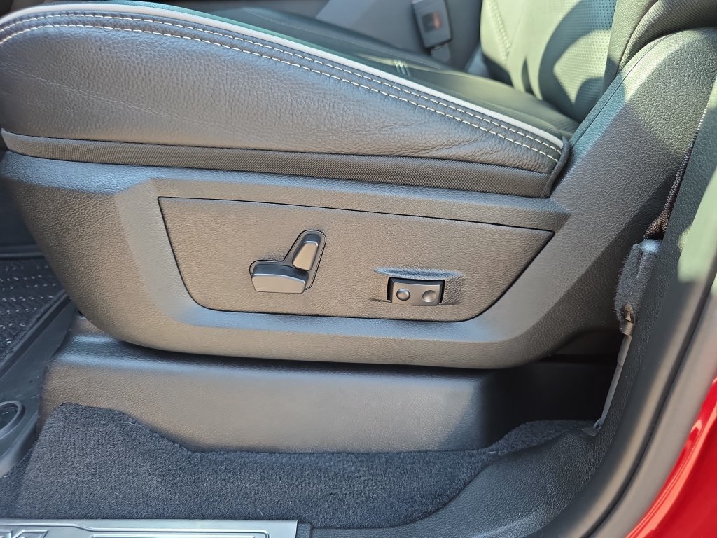 Used 2026 RAM 2500 Limited AWD/4WD image 12