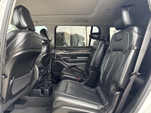 Used 2021 Jeep Grand Cherokee L Limited image 29